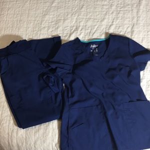 Barco KD110 Scrub Set